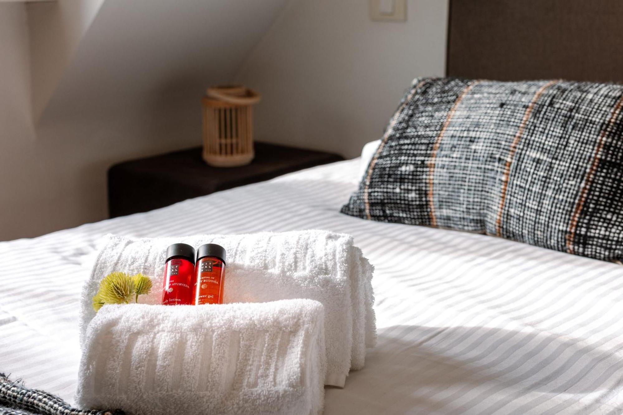 Charming Spacious Duplex Apt With Private Parking In Knokke Apartman Kültér fotó